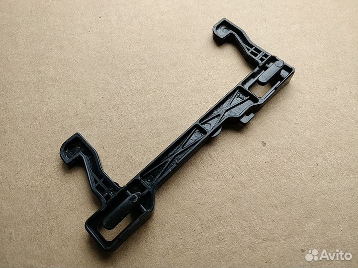 Крючок двери для микроволновки Samsung DE64 02355A