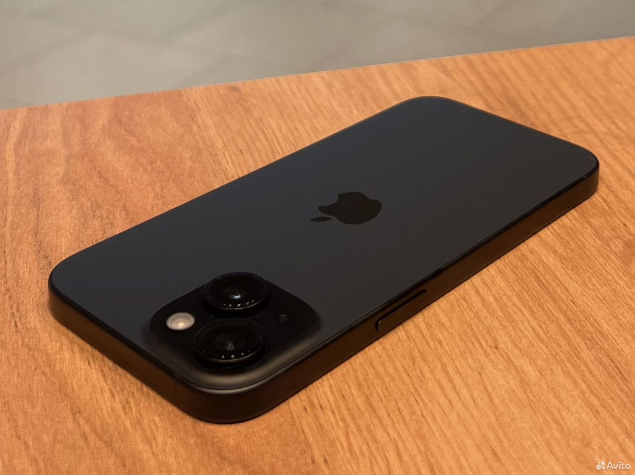 iPhone 15, 128 ГБ, SIM + eSIM