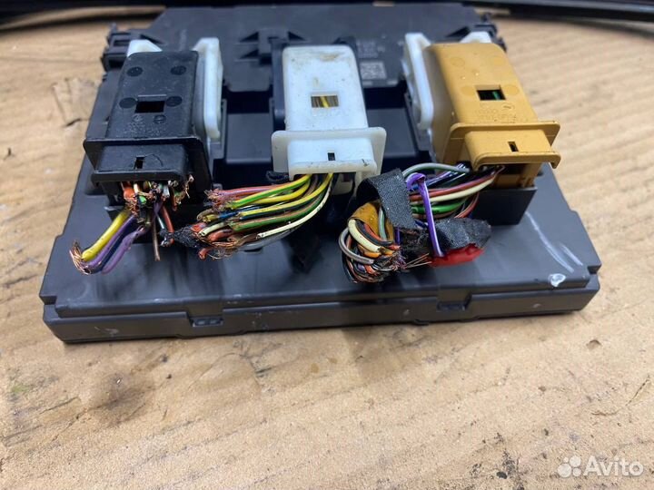 Блок комфорта Volkswagen Tiguan