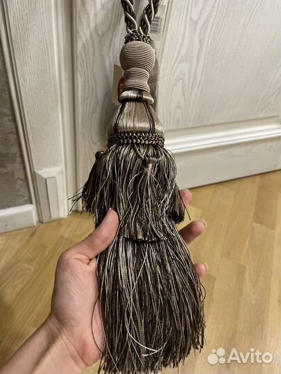 Кисти подхваты для штор с крепежами