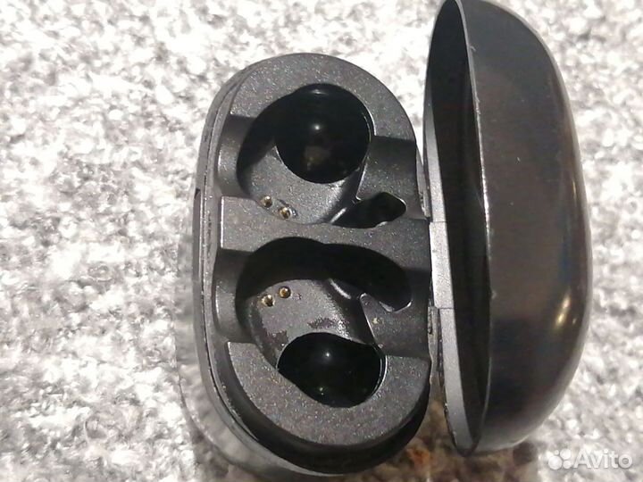 Беспроводные наушники Philips Upbeat