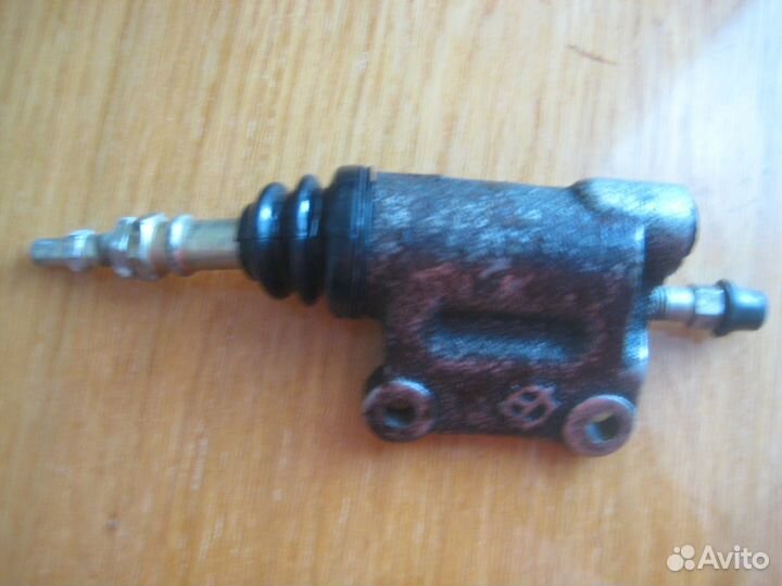 Цилиндр привода выключения сцепления