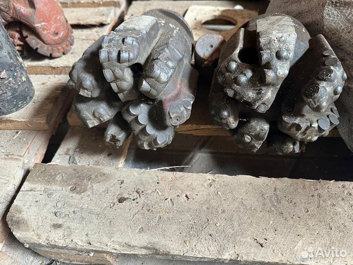 Буровые установки,запчасти,бурение скважин