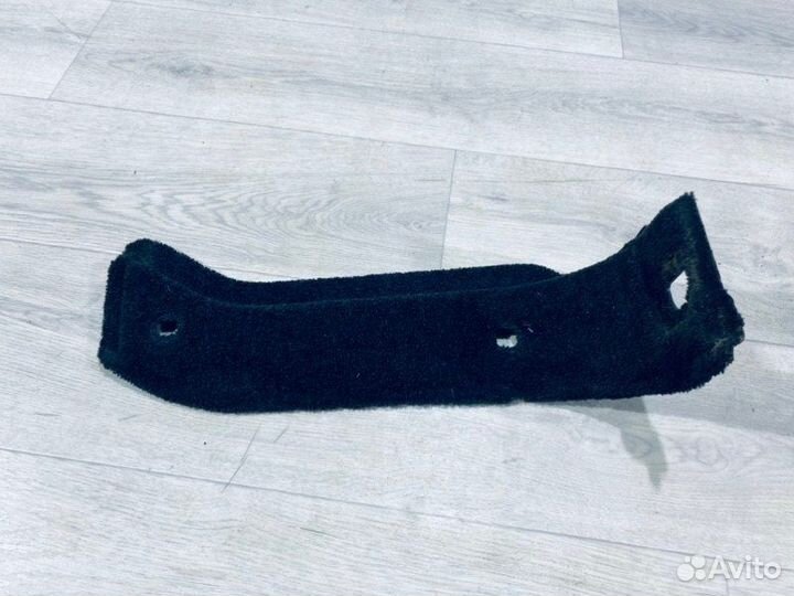 Обшивка багажника задняя левая Land Rover Range