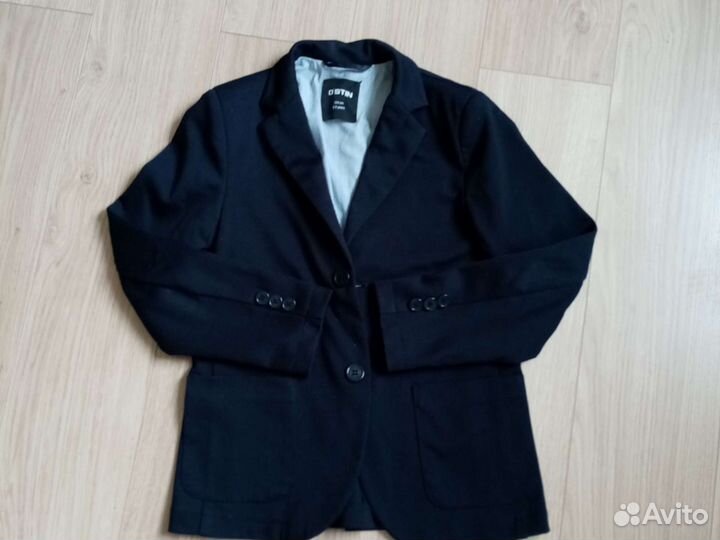 Пиджак на мальчика 134