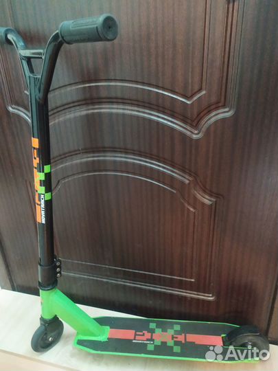 Трюковой самокат