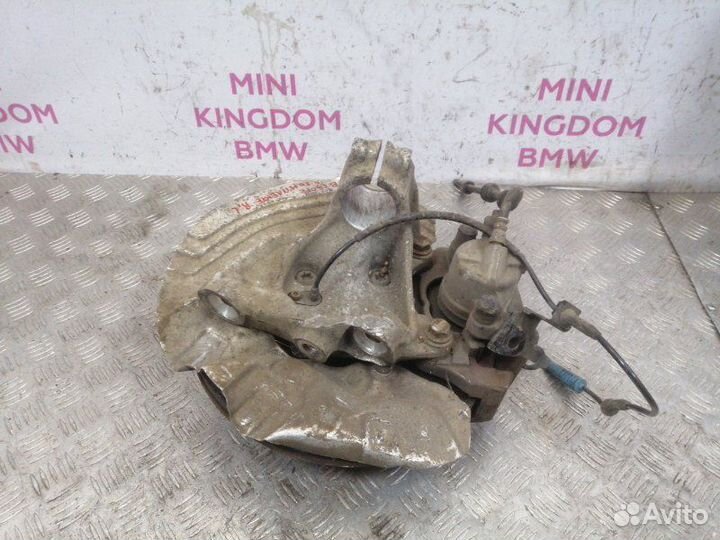 Поворотный кулак передний правый Bmw X1 E84 N52