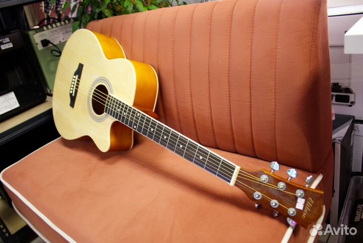 Гитара Elitaro Новая