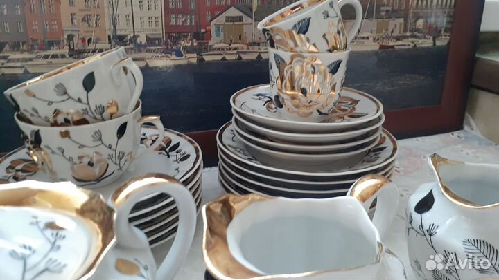 Предметы сервиза Золотая роза