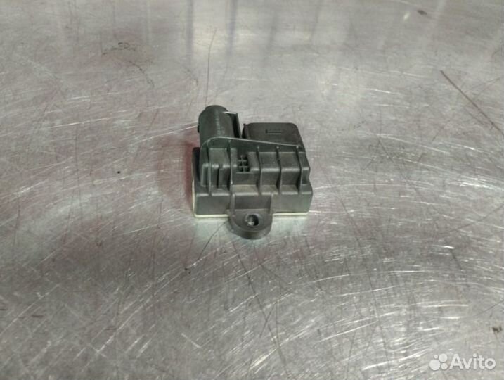 Реле свечей накала Mercedes Sprinter W906 OM651