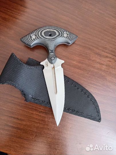 Нож носорог