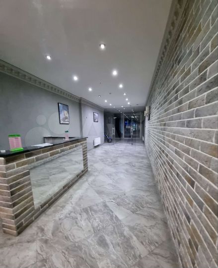 2-к. квартира, 70 м², 17/42 эт.