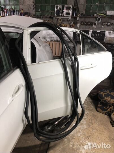 Уплотнители дверного проема mercedes w212