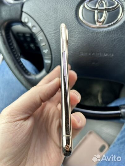iPhone Xs, 64 ГБ