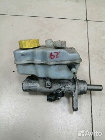 Главный тормозной цилиндр Skoda Fabia