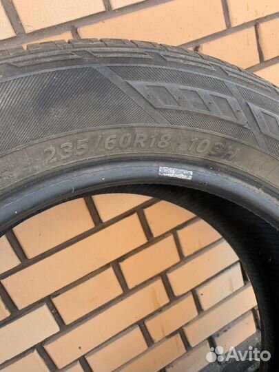 Hankook Dynamic 4x4 235/60 R18