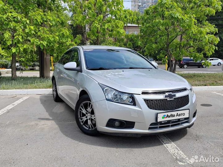 Chevrolet Cruze 1.6 МТ, 2010, 194 000 км