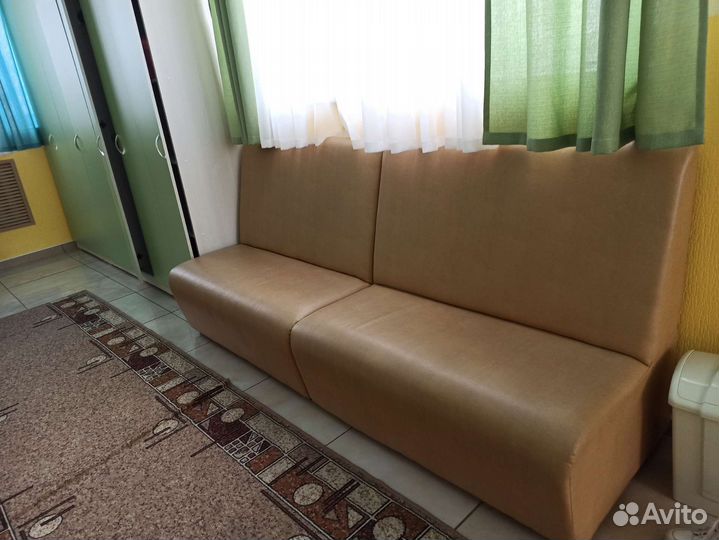 Диванчик офисный