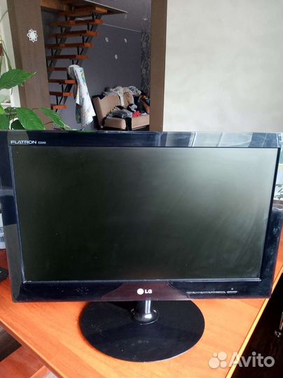 Монитор LG