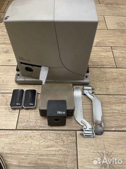 Привод для откатных ворот nice rox600