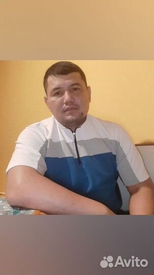 Монтажник электрических подъемников лифтов