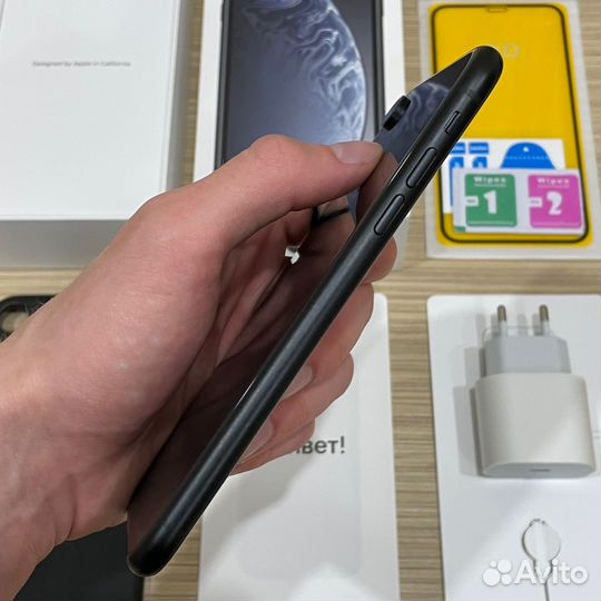 iPhone Xr, 64 ГБ