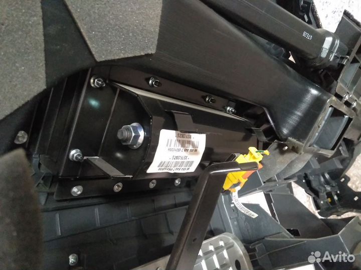 Торпедо Chevrolet Aveo T250 + подушка