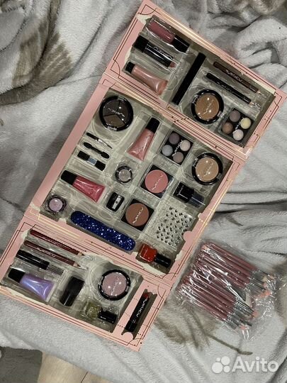 Адвент календарь с косметикой от Летуаль