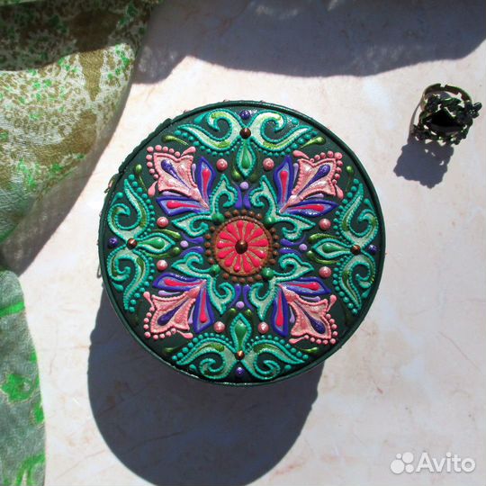 Маленькая шкатулка для украшений, ручная роспись
