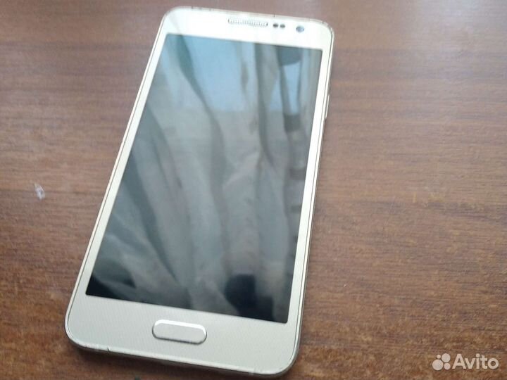 Samsung Galaxy a3 (SM-A300F)