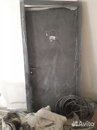 Продаю дверь