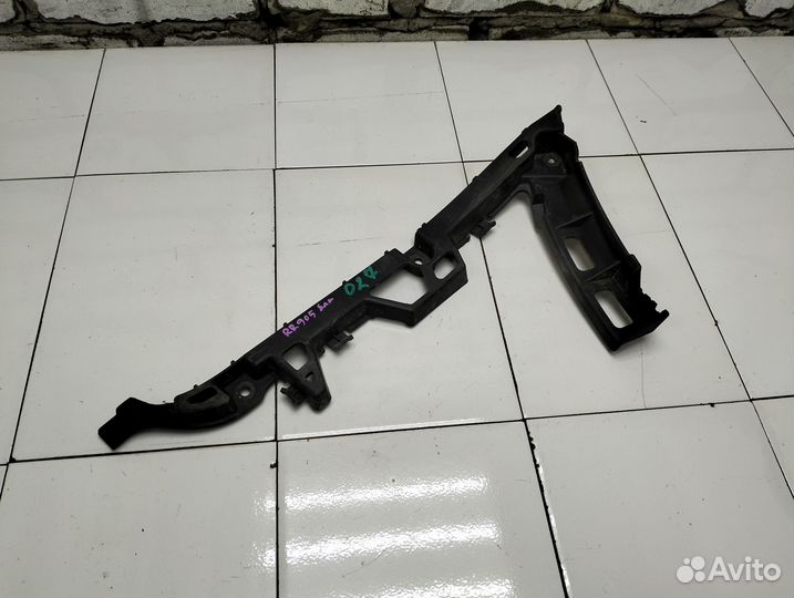 Кронштейн заднего бампера Range Rover Sport