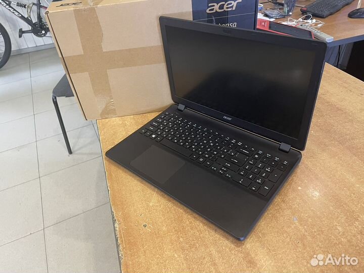 Acer EX2519-P0BT 4 ядра/8G/SSD 256Gb