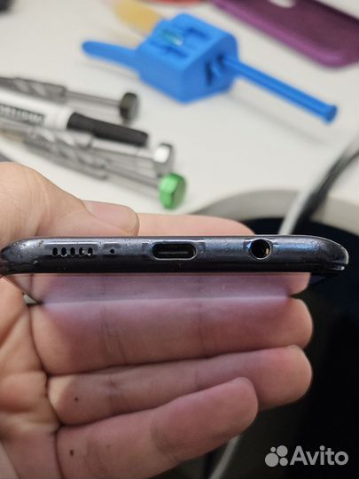 Samsung Galaxy A50, 4/64 ГБ