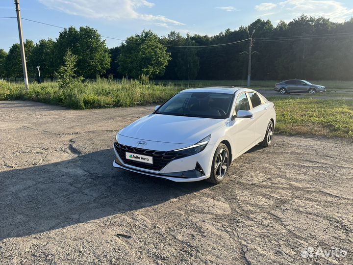 Hyundai Elantra 2.0 AT, 2022, 30 500 км