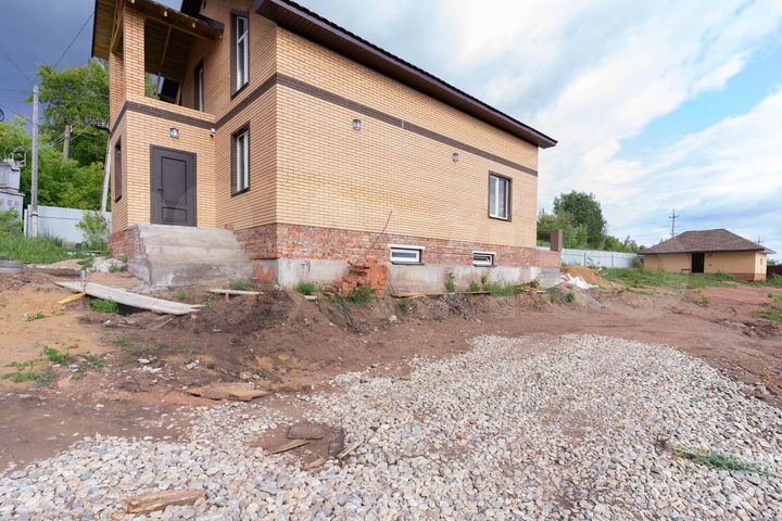 Дом 205 м² на участке 9 сот.