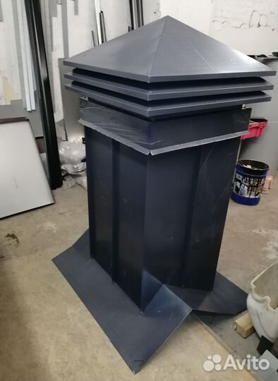 Кожух с рёбрами жёсткости на трубу