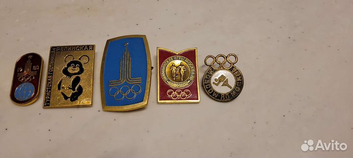 Значки к Олимпиаде 80