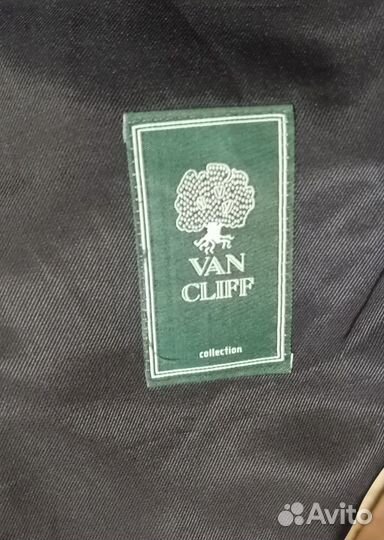 Жилет мужской костюмный