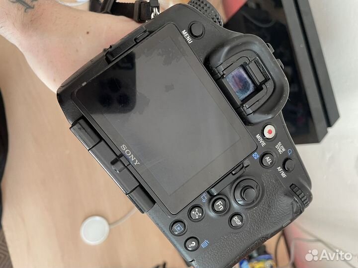 Полу Зеркальный фотоаппарат sony a77