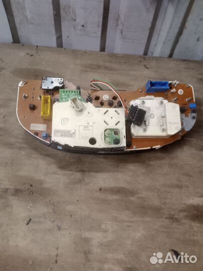 Приборная панель Ауди 80 б4