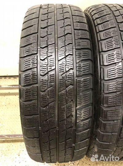 Goodyear UltraGrip Ice Navi Zea 215/65 R16 100Z