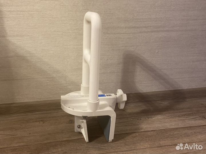 Поручни для ванны