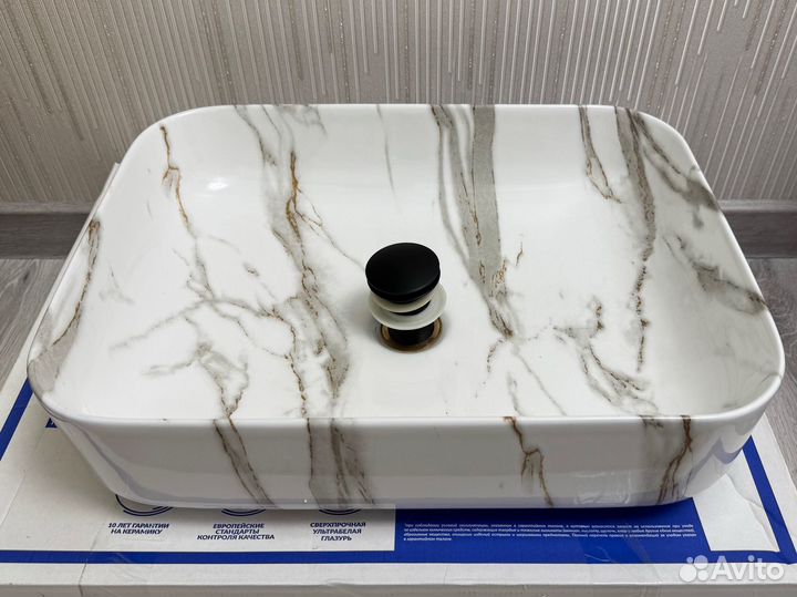 Чаша раковина на тумбу в ванную