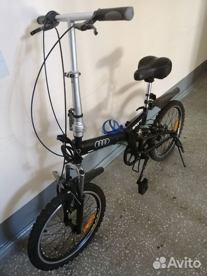 Складной велосипед практически новый колеса 20дюйм