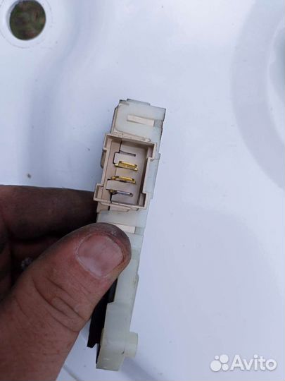 Магнитный замок на дверь стиральной машины