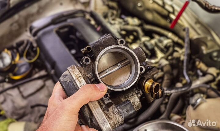 Чистка дроссельной заслонки Audi A4 IV 2007-12