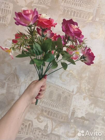 Искусственные цветы розы штучно