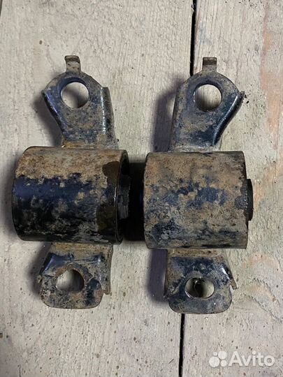 Сайлентблок Mazda 626 ge