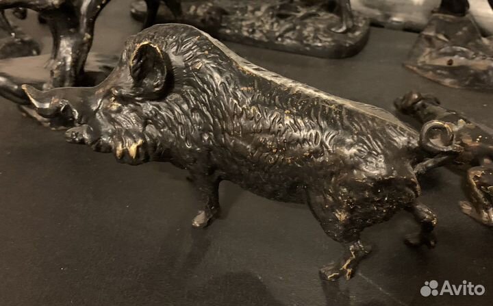 Статуэтка бронза кабан